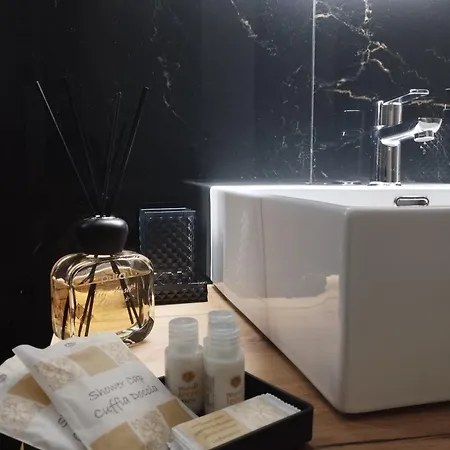 Апартаменты Agatha Modern Elegant Сант'Агата-ди-Милите