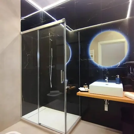 Agatha Modern Elegant