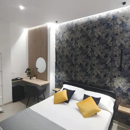 Apartment Agatha Modern Elegant